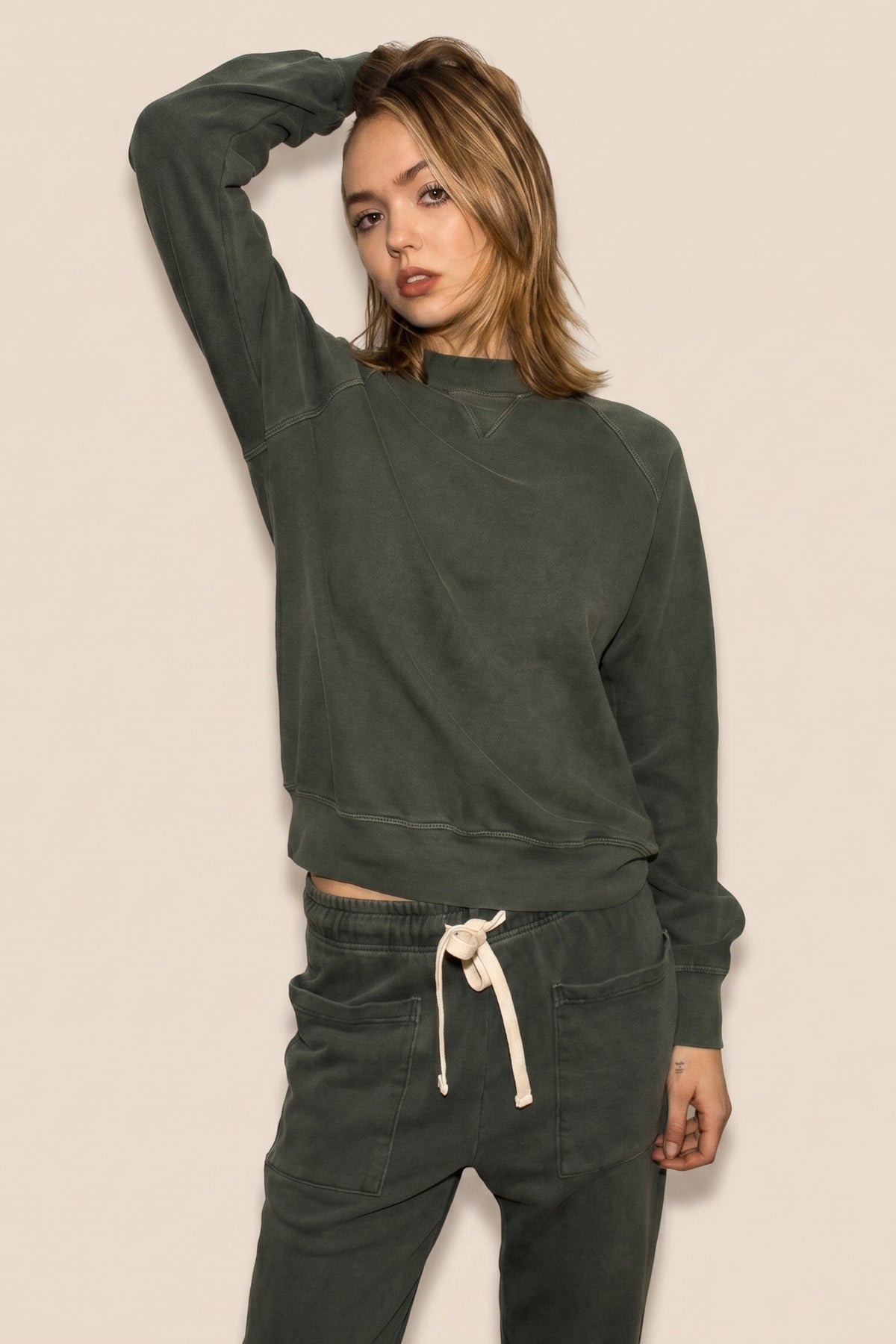The Birdie Pullover - Olive