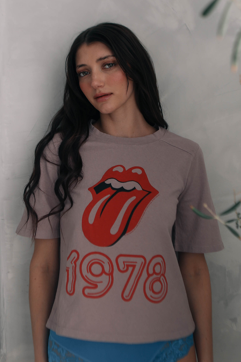 Girls rolling stones hot sale tshirt