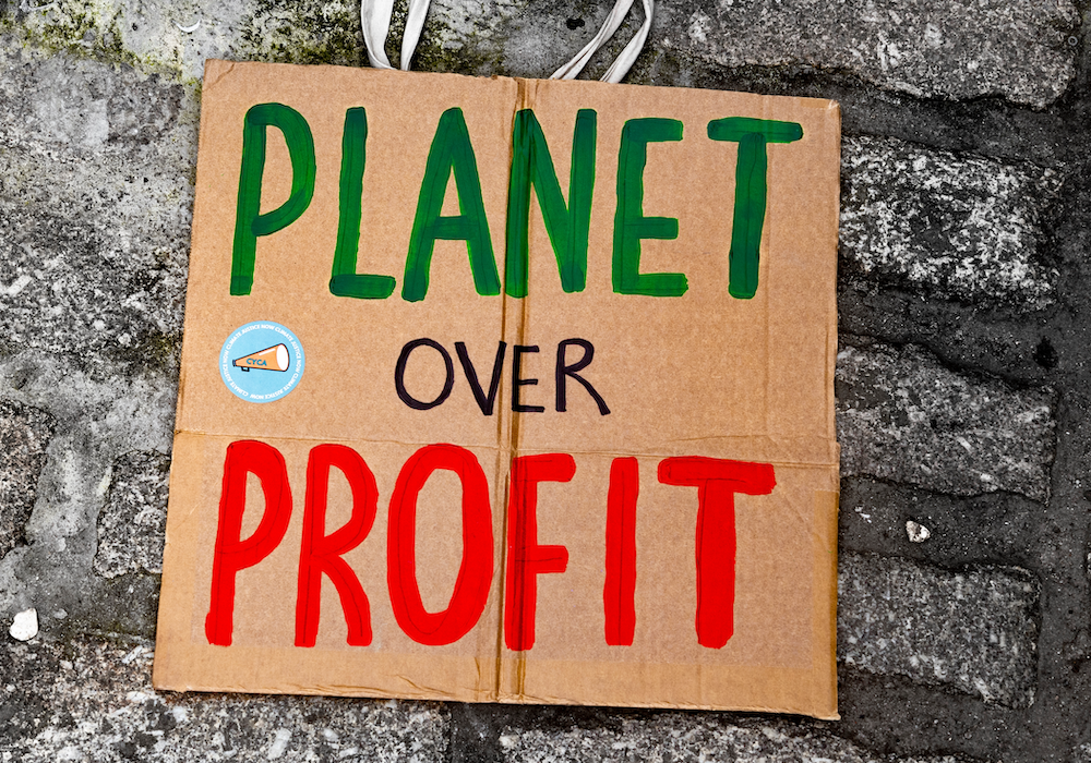 The Violation of Human Rights in Fast Fashion