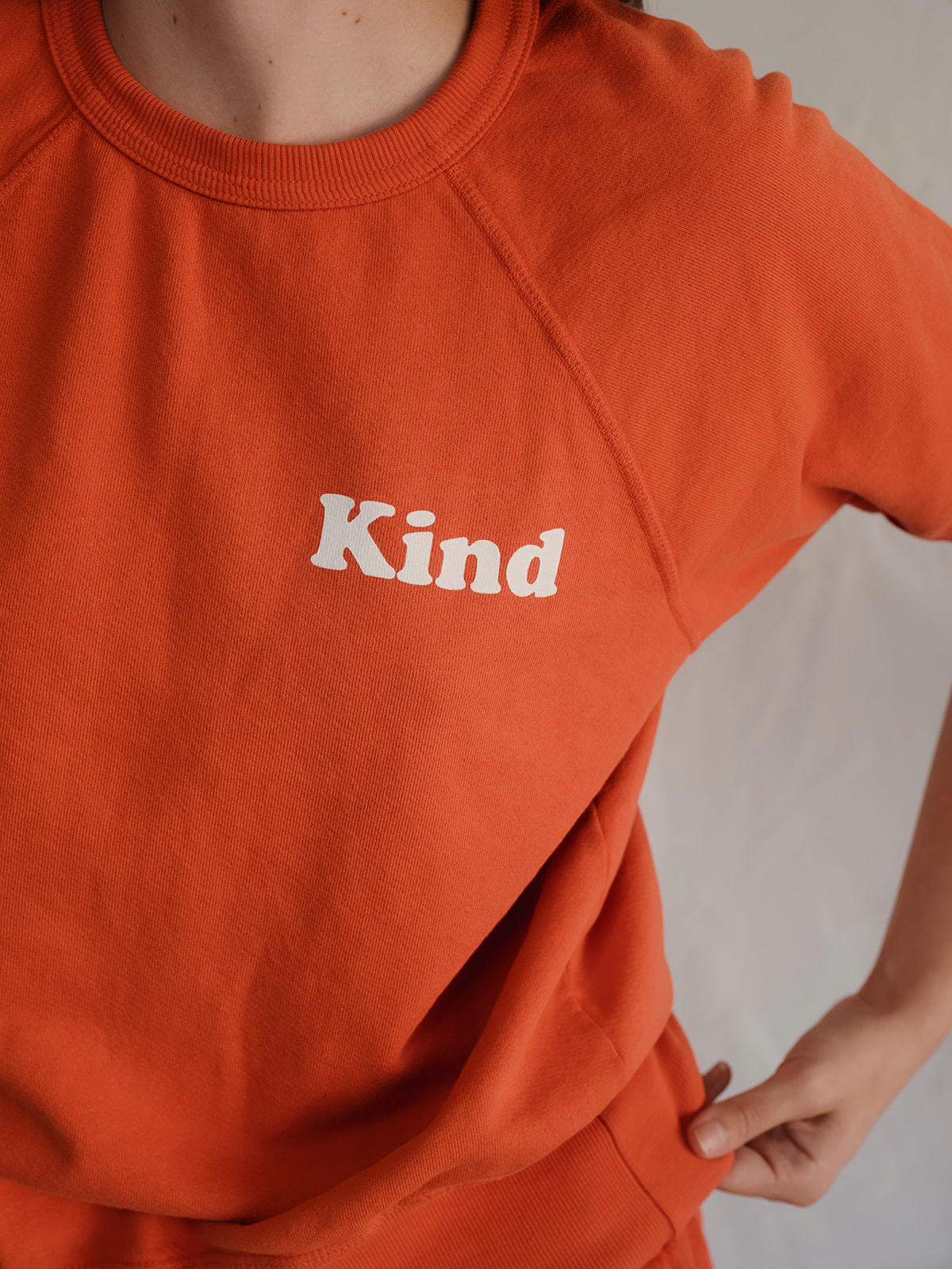 KIND RAGLAN