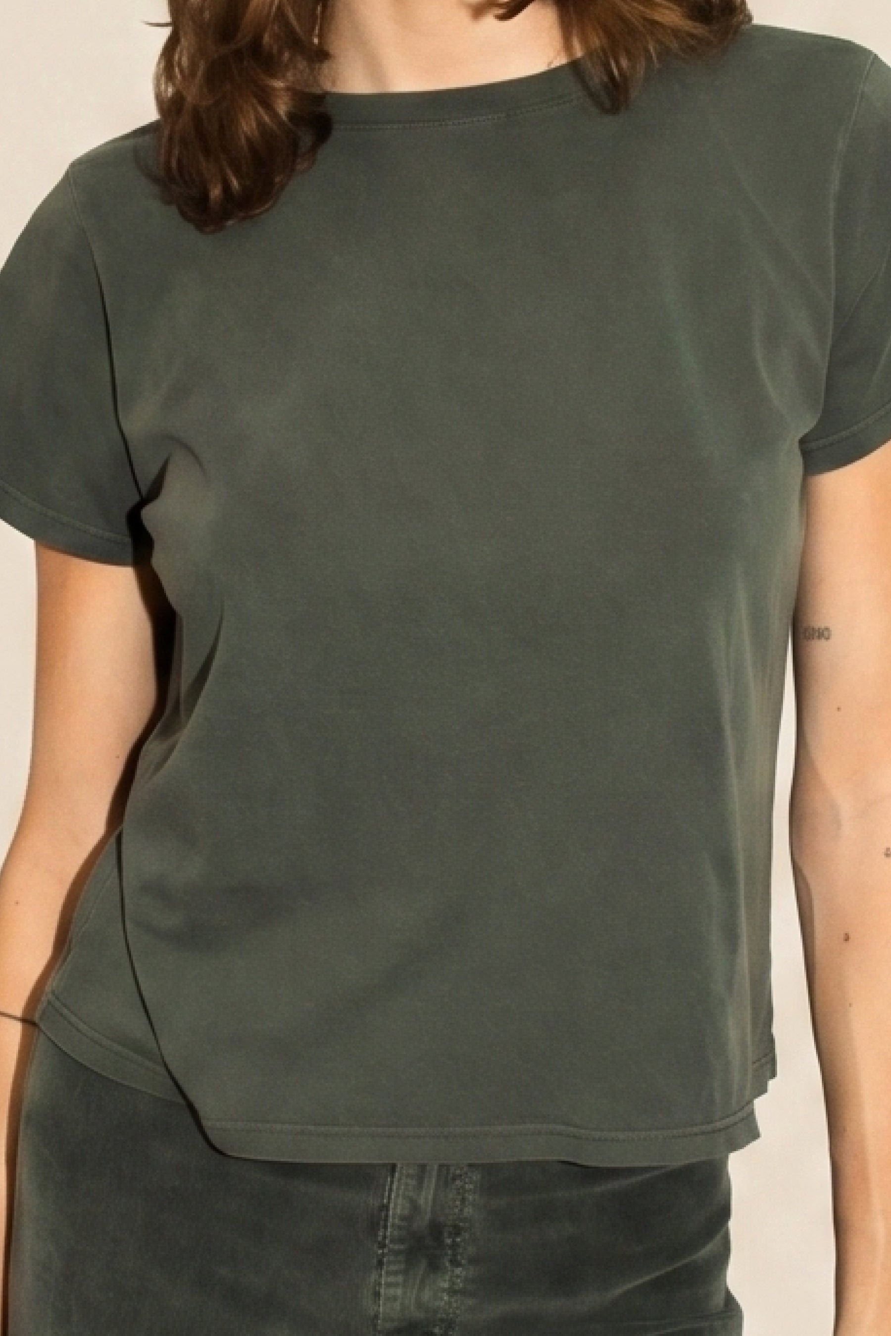 The Basic Tee - Olive