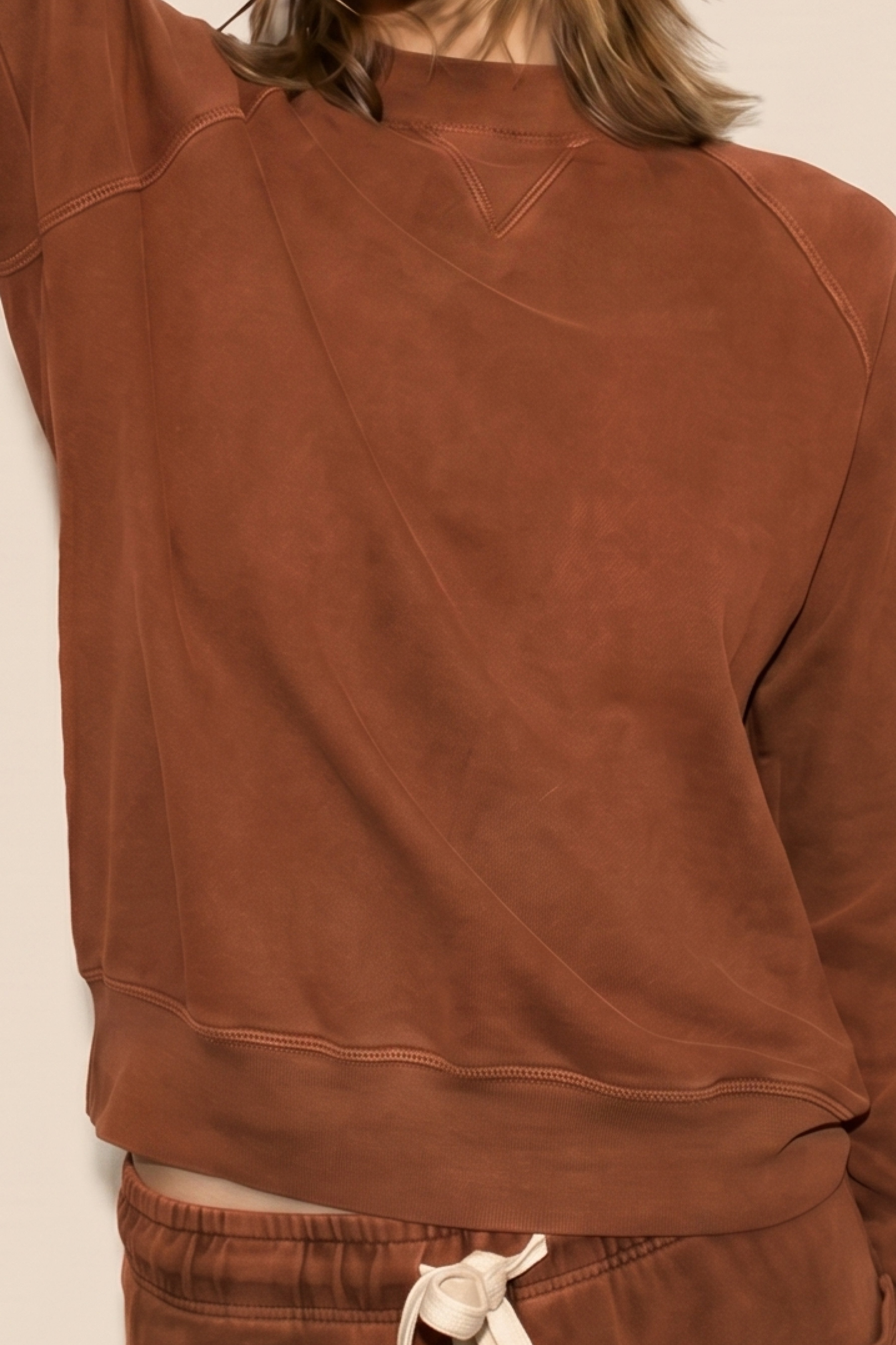 The Birdie Pullover - Rust