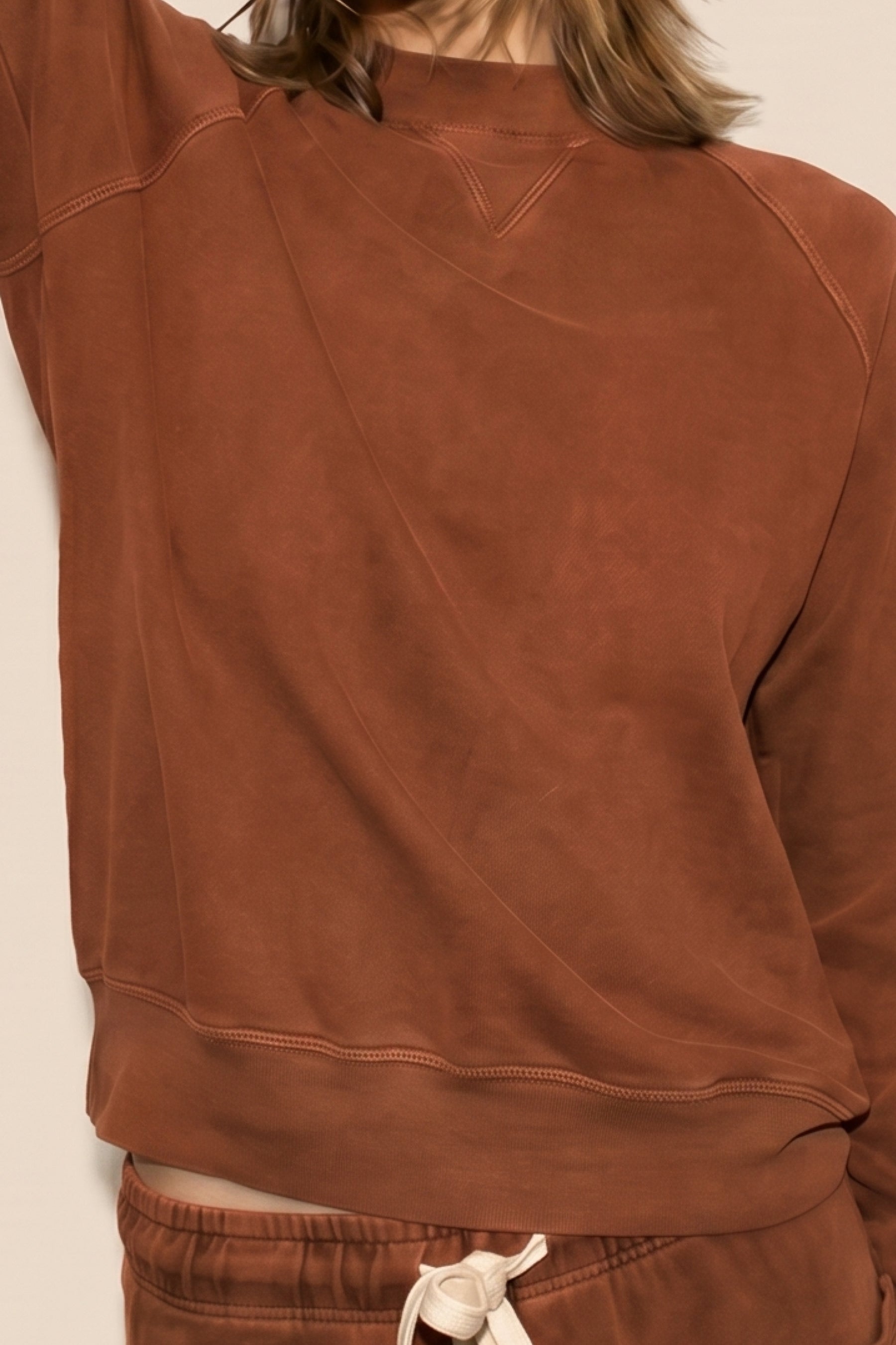 The Birdie Pullover - Rust