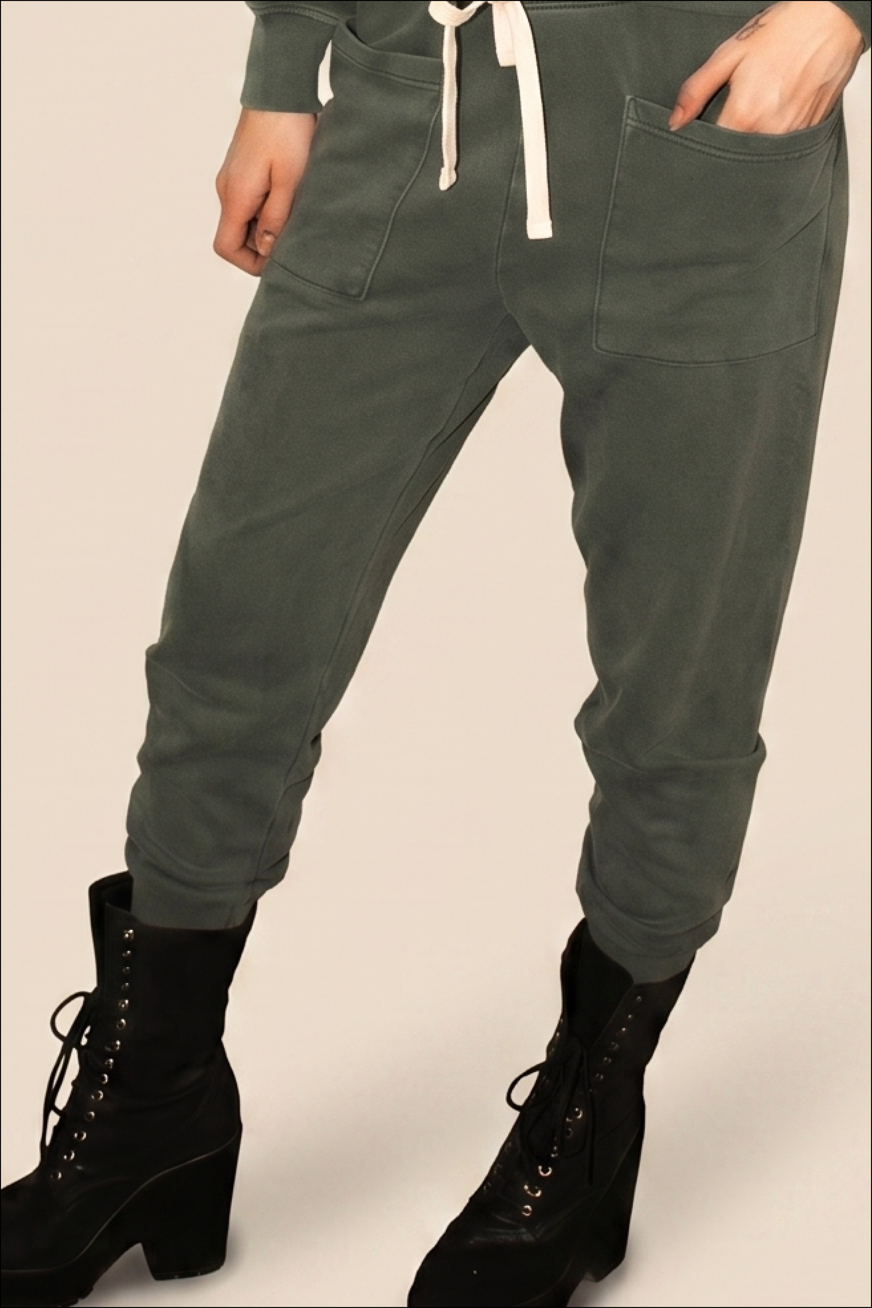 The Birdie Joggers - Olive