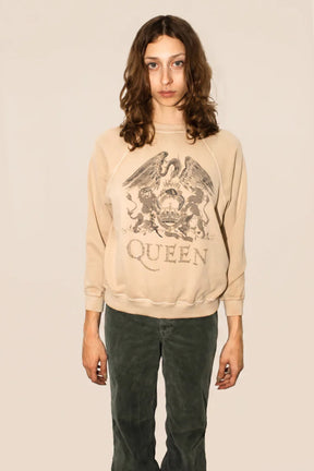 Queen Crest Pullover