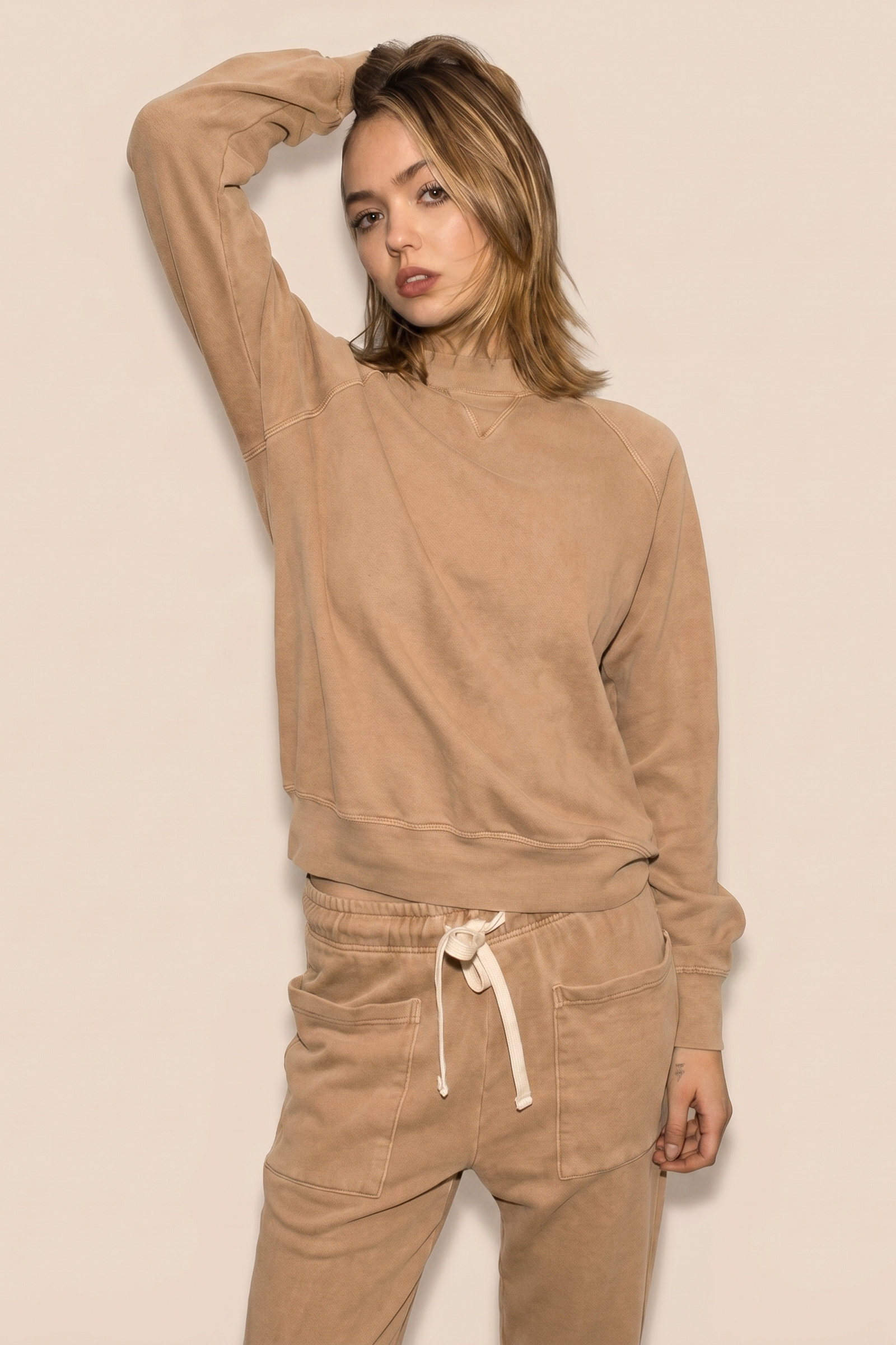 The Birdie Pullover - Camel